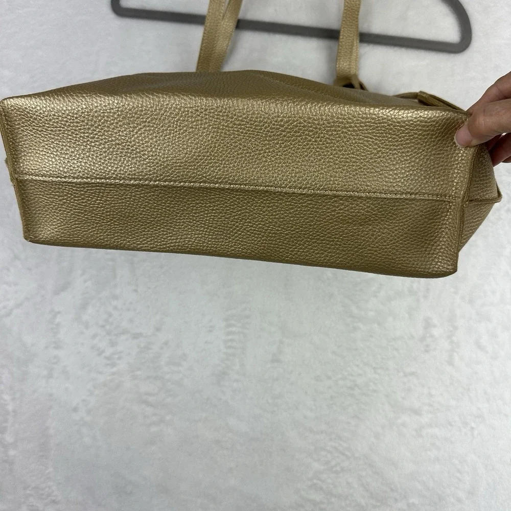 Unbranded Tote Bag Gold Snap Pocket Beach Bag Purse NWOT‎